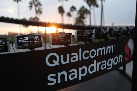 ป๋าดัน… ต้องดูสุดยอดการโปรโมต Qualcomm ใช้ HTC One 130 ตัวทำอะไร?