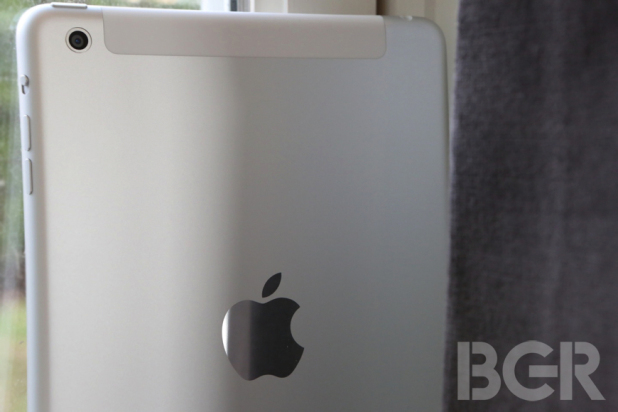 แทงกั๊ก… นักวิเคราะห์คาดการณ์ iPad Pro 12.9 นิ้ว มาอย่างเร็วปลายปี 2014