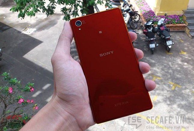 SONY Xperia Z1 สีแดงโผล่ มาพร้อม Android Kit Kat