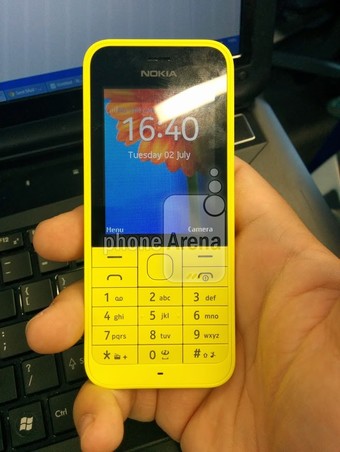 เอาจริงหรือแก้เครียด… มีรูปหลุด Nokia R โทรศัพท์ปุ่มกดทำงานด้วย Nokia OS