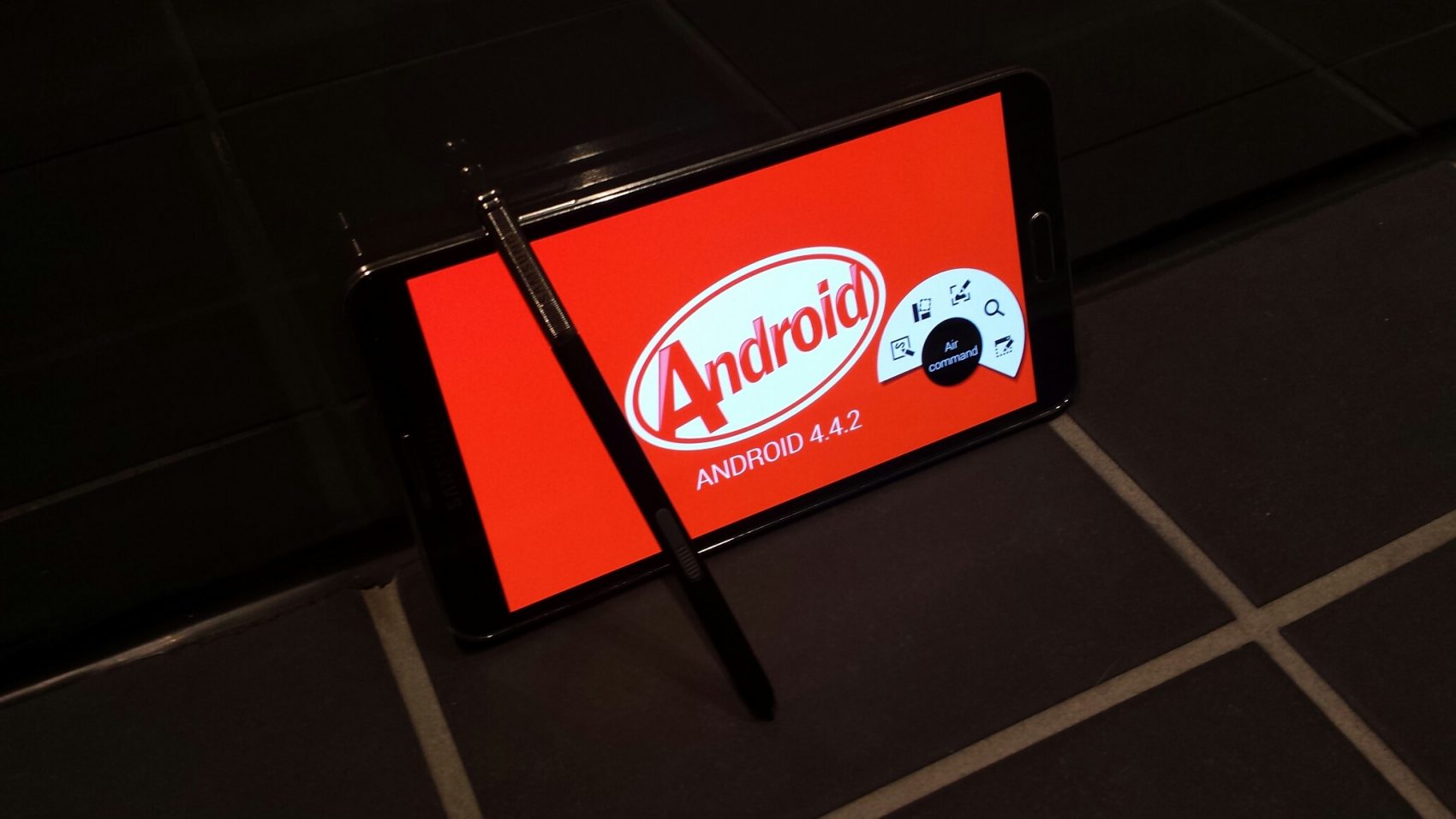 ไม่ต้องรอ Android 4.4 สำหรับ Note 3 มาแล้ว เริ่มต้นที่โปแลนด์