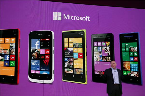 Microsoft ขอคุยโทรศัพท์ Windows Phone ขายดีกว่า iPhones 24 ตลาด!!