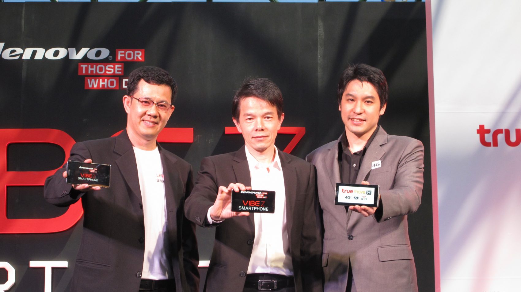 Lenovo เปิดตัวสมาร์ทโฟนใหม่ Vibe Z พร้อมโปรแรงๆ ลดค่าเครื่อง 50% กับ TrueMove H