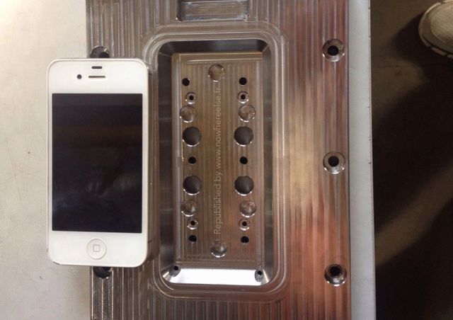 รูปหลุดใหม่ยืนยัน iPhone หน้าจะมีจอ 4.7 นิ้วอย่างแน่นอน