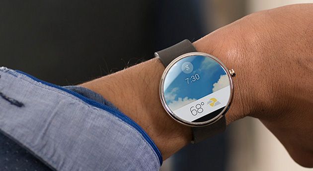 Motorola บอกใบ้ Moto 360 จะราคาอยู่ที่ $249