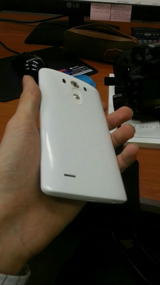 โผล่แล้ว รูปหลุดด้านหน้าและหลังของ LG G3 สวยไหมๆ