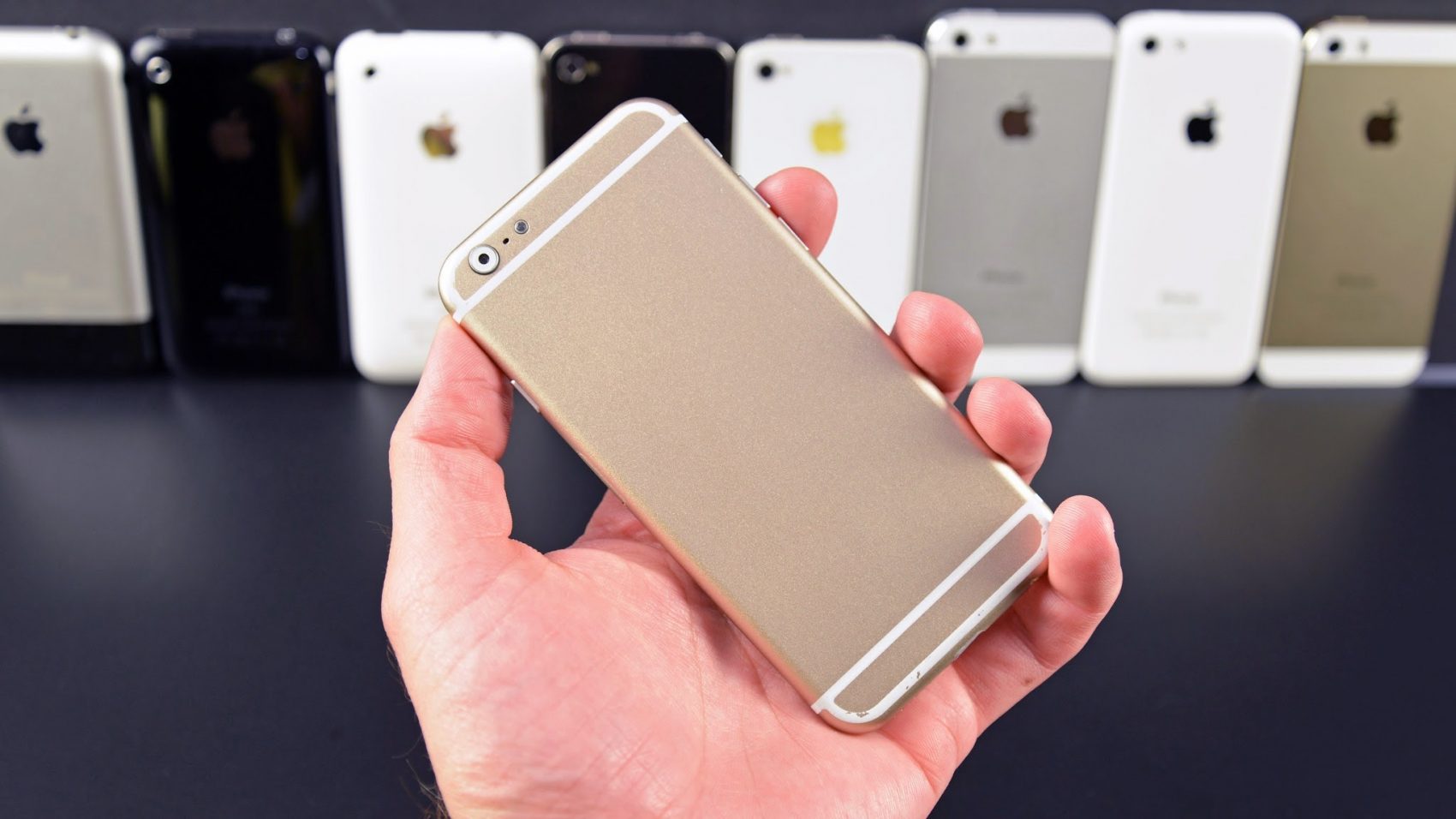 Foxconn จ้างพนักงานเพิ่มหลักแสน เตรียมผลิต iPhone 6