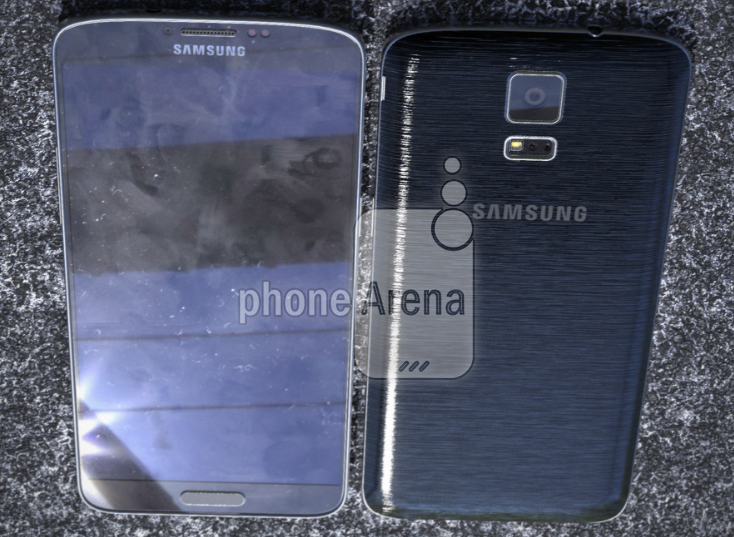 ชัดได้กว่านี้อีก รูปหลุด Galaxy F อวดขอบบางเคียงไหล่กับ Galaxy S5!!