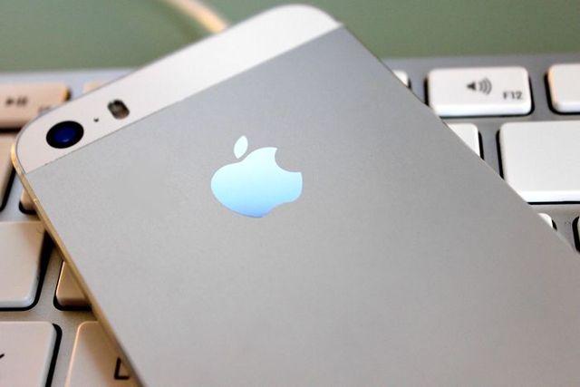 ลืออีกระลอก iPhone 6 จะมาพร้อมชาร์จไร้สาย และ NFC
