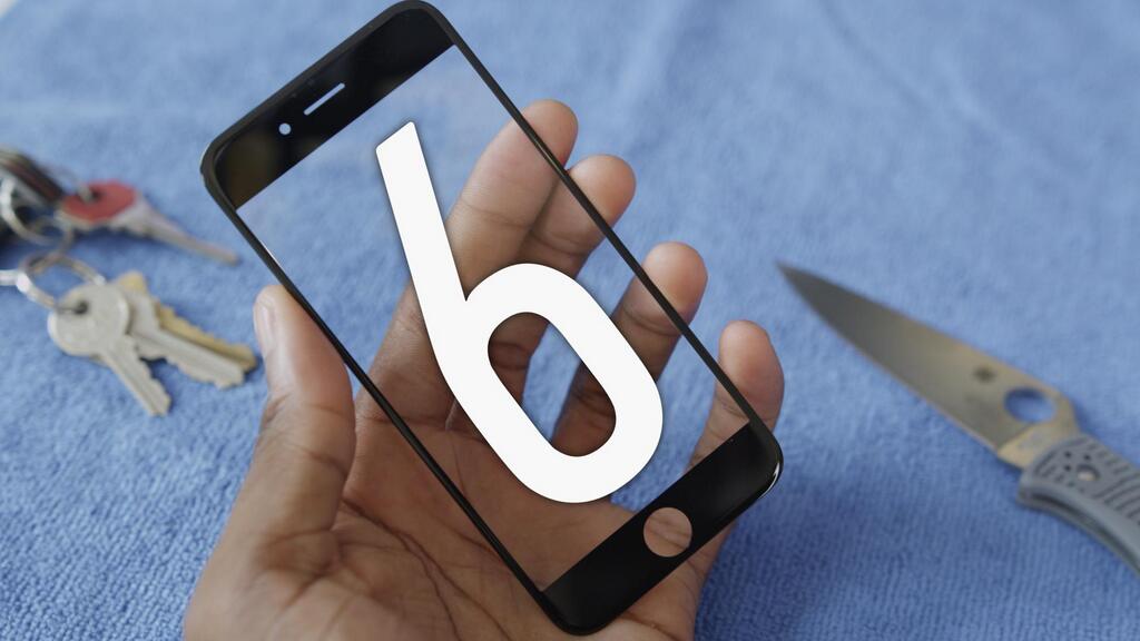 คลิกเลย คลิป 5 นาทีโชว์อึดกระจก Sapphire Display จากเครื่อง iPhone 6!!