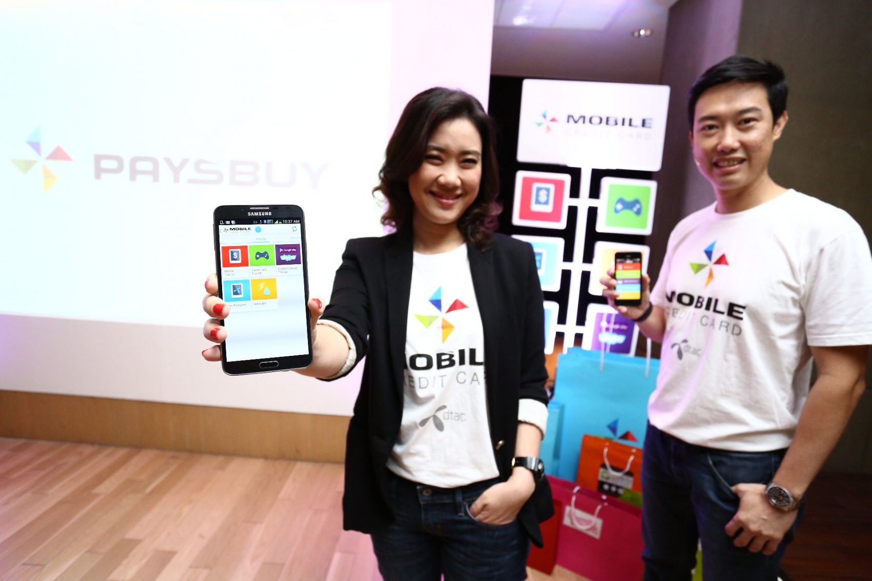 ดีแทค และเพย์สบาย เปิดตัวนวัตกรรมใหม่ “Mobile Credit Card” ผุดแอพพลิเคชั่นตอบโจทย์ทุกไลฟ์สไตล์ให้ลูกค้า ช้อป เติม จ่าย ออนไลน์ ง่าย เร็ว ปลอดภัยกว่า