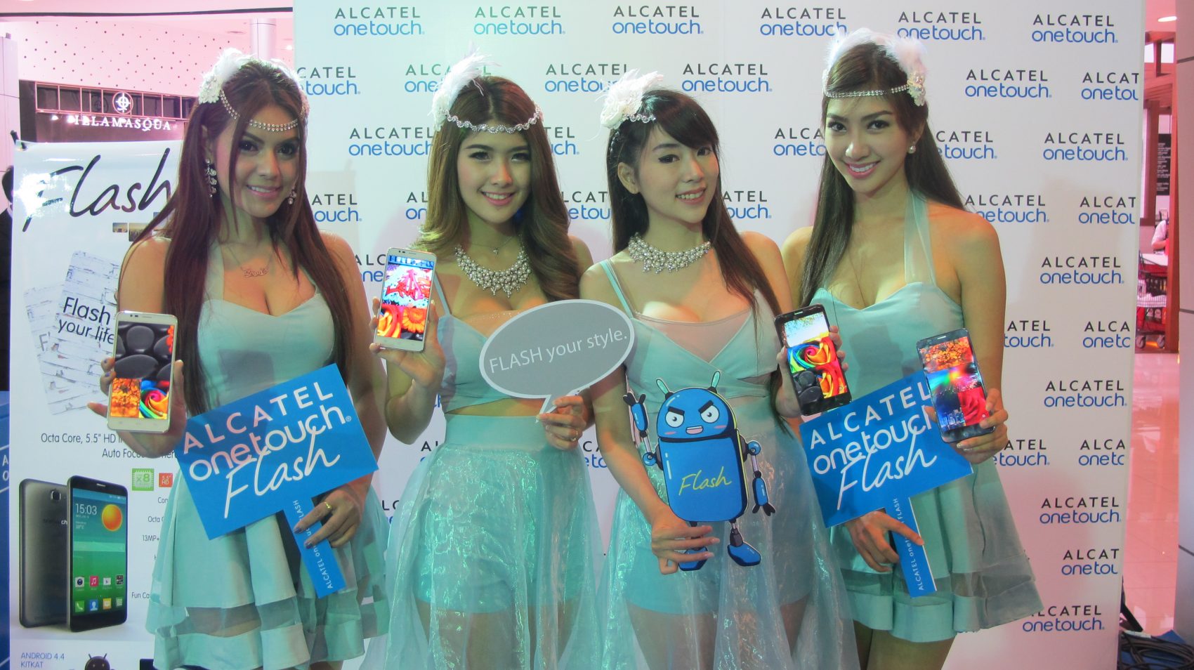 Alcatel onetouch Flash เปิดตัวอย่างเป็นทางการพร้อมราคาที่เร้าๆ แค่ 6,590 บาทเท่านั้น!!