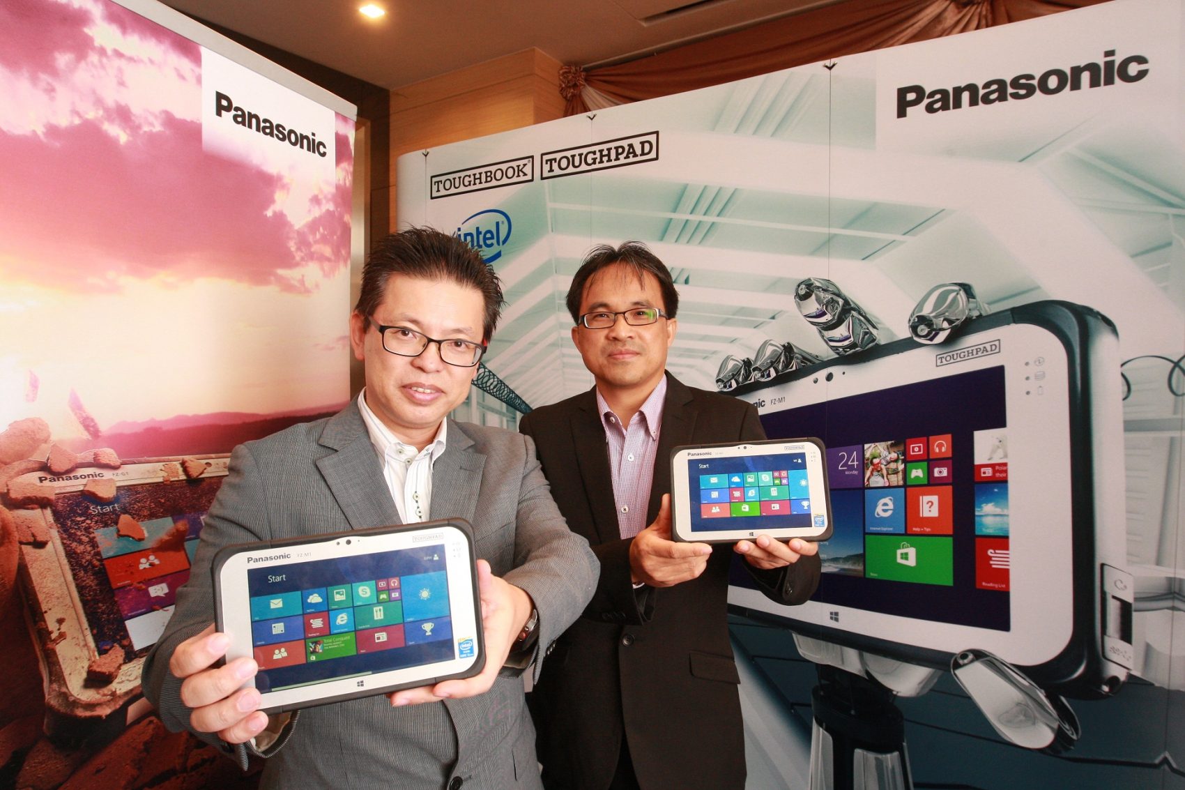 Panasonic เปิดตัวแท็บเล็ตพันธุ์อึดรุ่นใหม่ TOUGHPAD FZ-M1 และ FZ-M1 Value