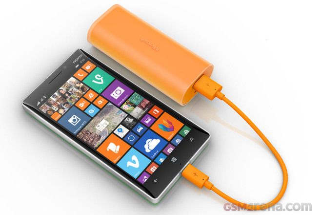 ลุยเองเต็มสูบ Microsoft ประเดิมแบรนด์เปิดตัว แบตเตอรี่พกพารุ่นใหม่สีสันสดใส