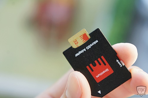 [Review] Strontium Nitro Plus MicroSDHC โฉมใหม่เร็วกว่าเก่า มาพร้อมอแดปเตอร์ 3-in-1 เหมือนเคย