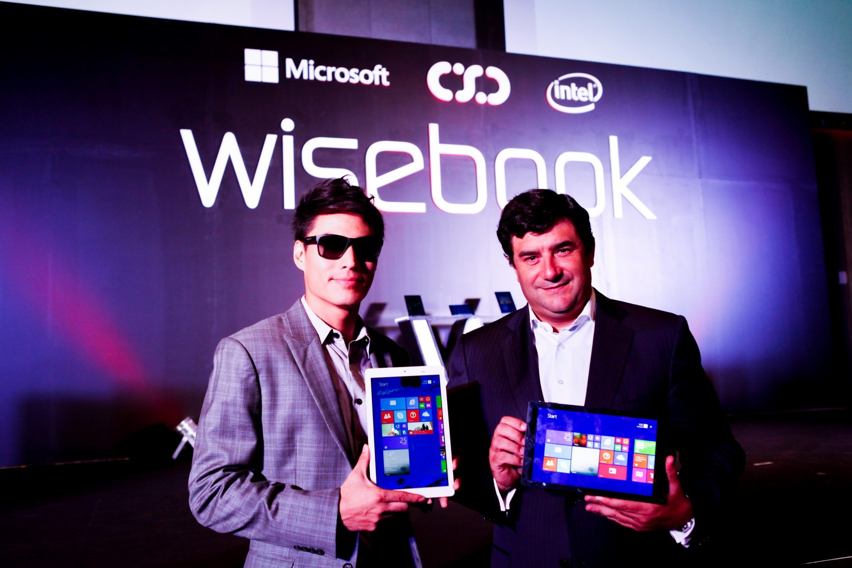 CSC ผนึกกำลัง Microsoft และ Intel เปิดตัว CSC wisebook แท็บเล็ตสัญชาติไทย มาตรฐานโลก