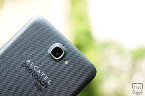 กุมภาพันธ์ปีหน้าเจอกัน!! Alcatel onetouch Flash mini เล็กกว่า ถูกยิ่งกว่า แรงเหมือนเดิม!!