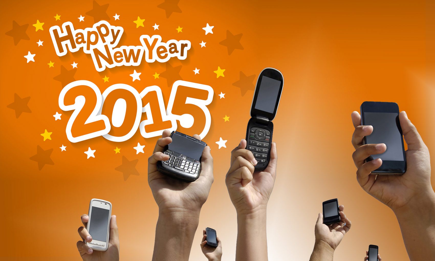 3 โอเปอเรเตอร์เผยเทรนด์อวยพรปีใหม่ 2015 ผ่านดาต้า 3G/4G พุ่งกระฉูดกว่า 400% ด้าน SMS/MMS ลดลงมาก