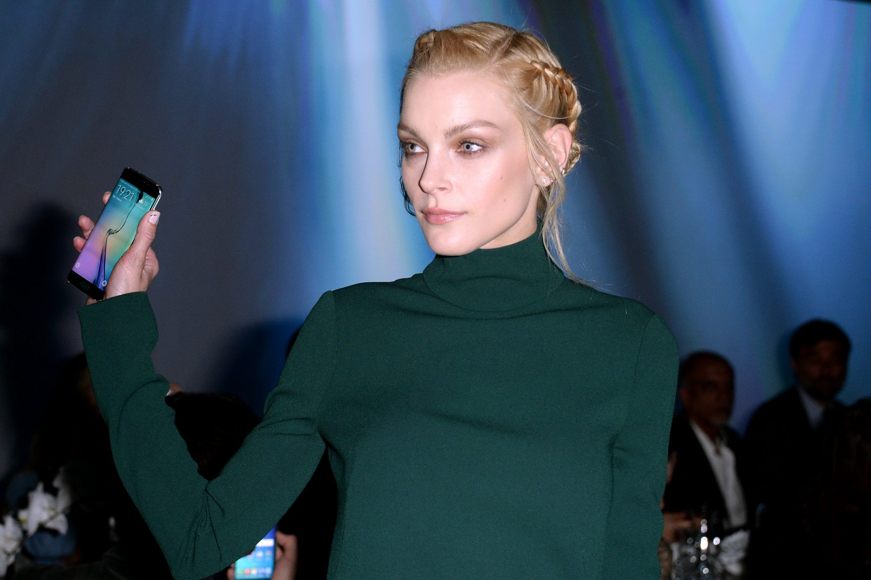ซัมซุงโชว์ความเฉิดฉาย “Galaxy S6” และ “S6 edge” ในงาน TASTING NIGHT WITH GALAXY ช่วง Paris Fashion Week