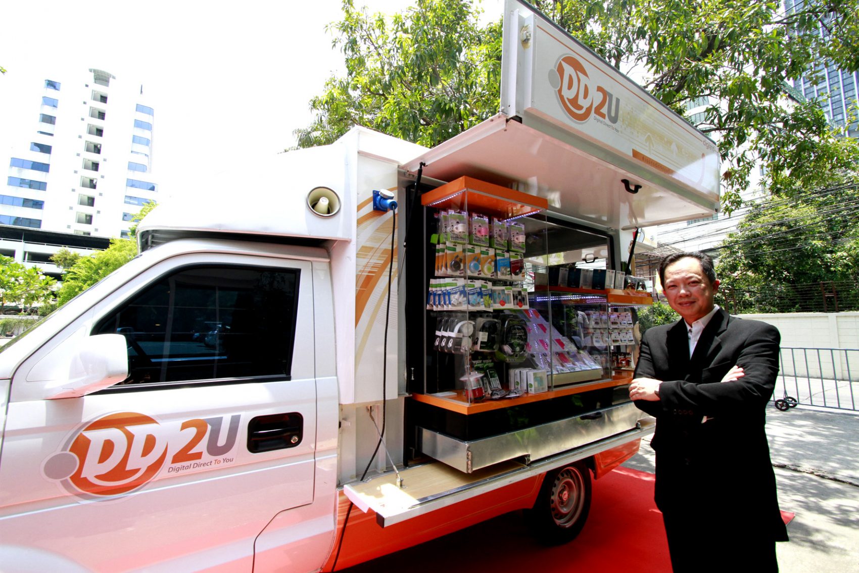 ดิจิแลนด์ เดินหน้ารุกตลาดอุปกรณ์ไอที จัดทัพส่ง “ดีดี ทู ยู” รถแฟรนไชส์ บริการสินค้าไปยังชุมชน