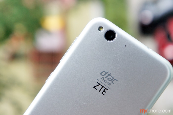 ภาพจากกล้อง dtac Eagle X สมาร์ทโฟน 4G เครื่องแรกจากดีแทค ที่มาพร้อมกล้อง 8 ล้านพิกเซล