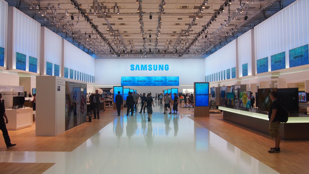 เอาจริงนะ Galaxy Note 5 ลือมาแต่ไกลจอใหญ่เครื่องบาง เปิดตัว UFS Mem + USB Type-C
