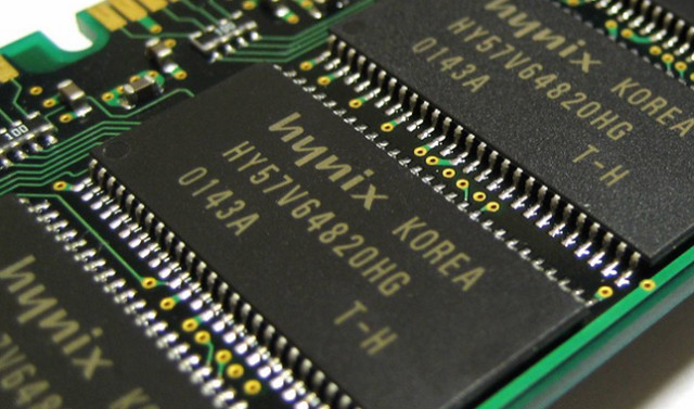ฮีโร่มา SK Hynix พร้อมเดินสายการผลิตหน่วยความจำ UFS 2.0 ขายผู้สนใจ