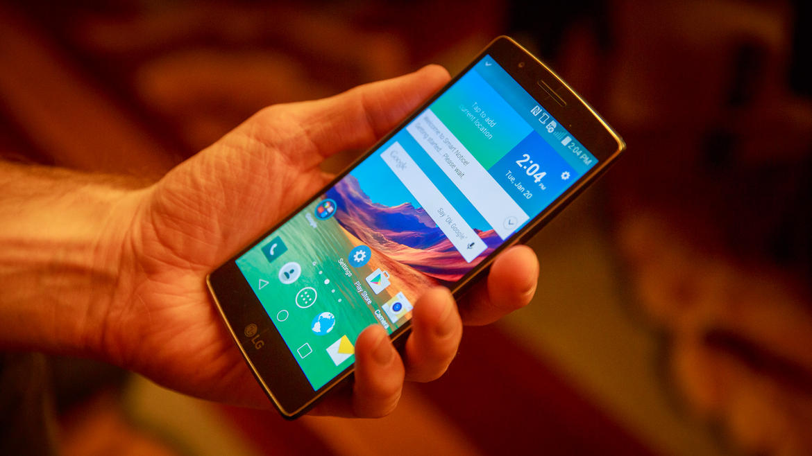 เพื่ออนาคต LG ลงทุนเทคโนโลยีผลิตหน้าจอ OLED แบบยืดหยุ่นเพิ่มอีก 900 ล้าน