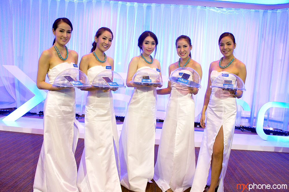 เปิดตัว vivo X5 Pro สัมผัสแรกกับสมาร์ทโฟนดีไซน์สวย สเปคเดิม เน้นฟีเจอร์และเทคโนโลยีใหม่ๆ 13,990 บาท