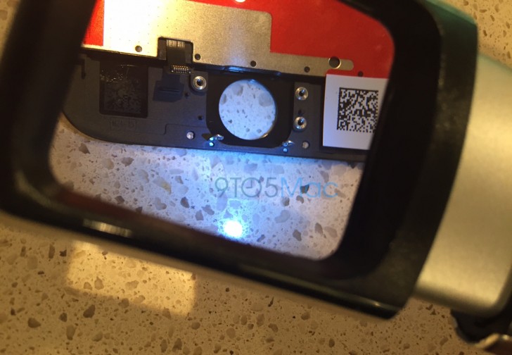 เจาะลึก iPhone 6s เผยบางชิ้นส่วนสำคัญกล้องหน้าใหม่ชัดขึ้นและระบบ Taptic Engine