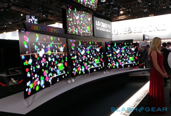 อีกระลอก IHS เผยแนวโน้ม Apple อาจจะขยับมาใช้เทคโนโลยีจอ OLED บ้างแล้ว
