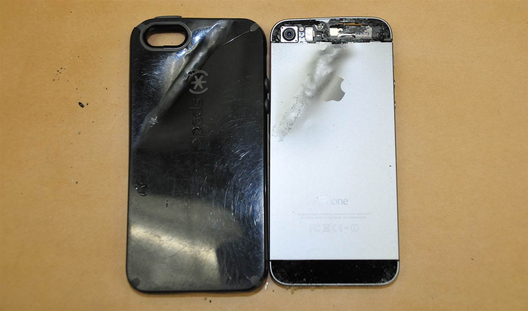 แฉลบ iPhone ช่วยชีวิต นักศึกษา ม.แคลิฟอร์เนีย รอดคมกระสุนหวุดหวิดหลังเจอโจรงัดห้อง