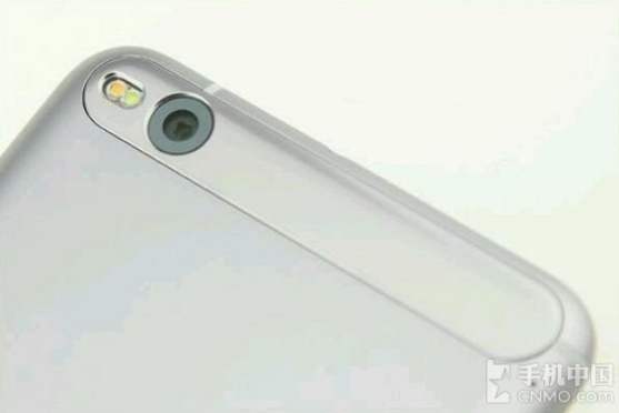 เผยสัดส่วนหน้าตากันแบบชัดๆ ด้วยภาพล่าสุดเครื่อง One X9 จากค่าย HTC