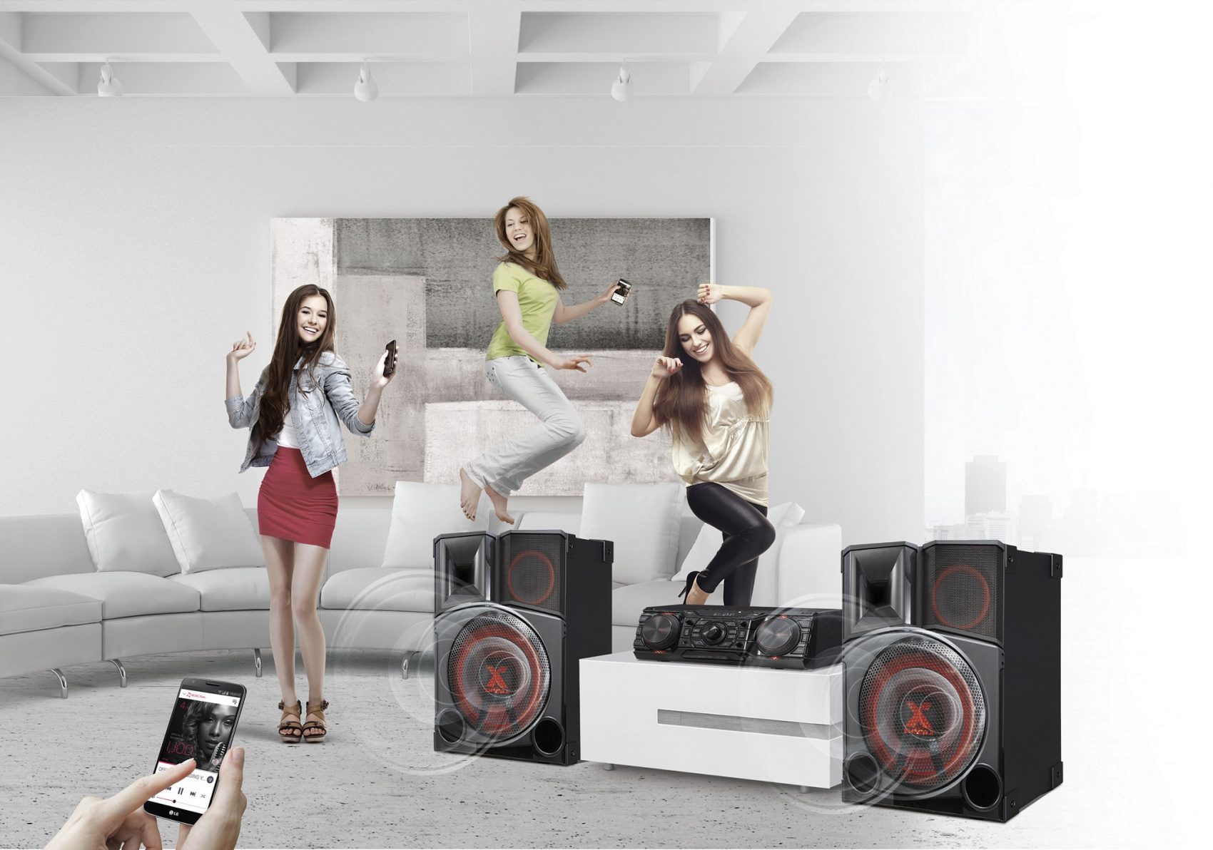 สนุกสุดเหวี่ยงทุกงานปาร์ตี้ ด้วยพลังเสียงกระหึ่มจากลำโพง LG X-Boom Plus