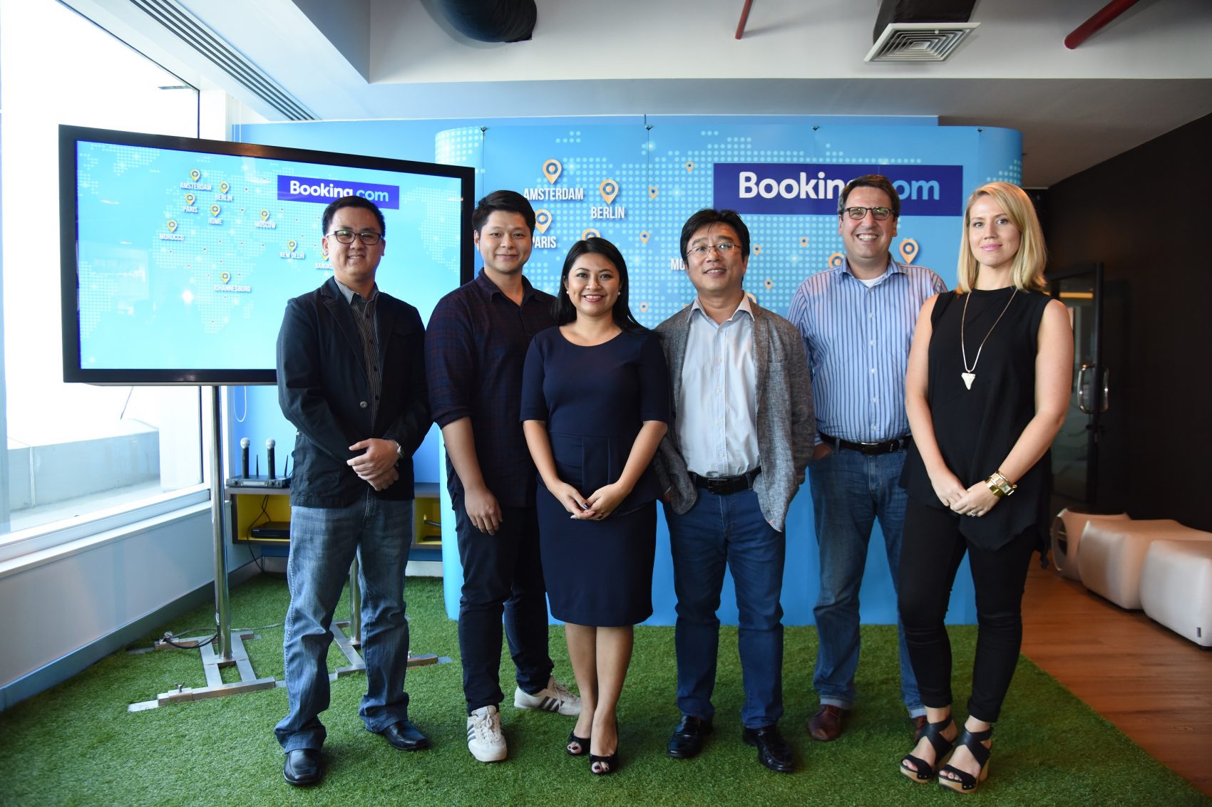 Booking.com จองที่พักออนไลน์ได้ทั่วโลกหลากหลายไม่ซ้ำใคร  รับประกันราคาดีที่สุด