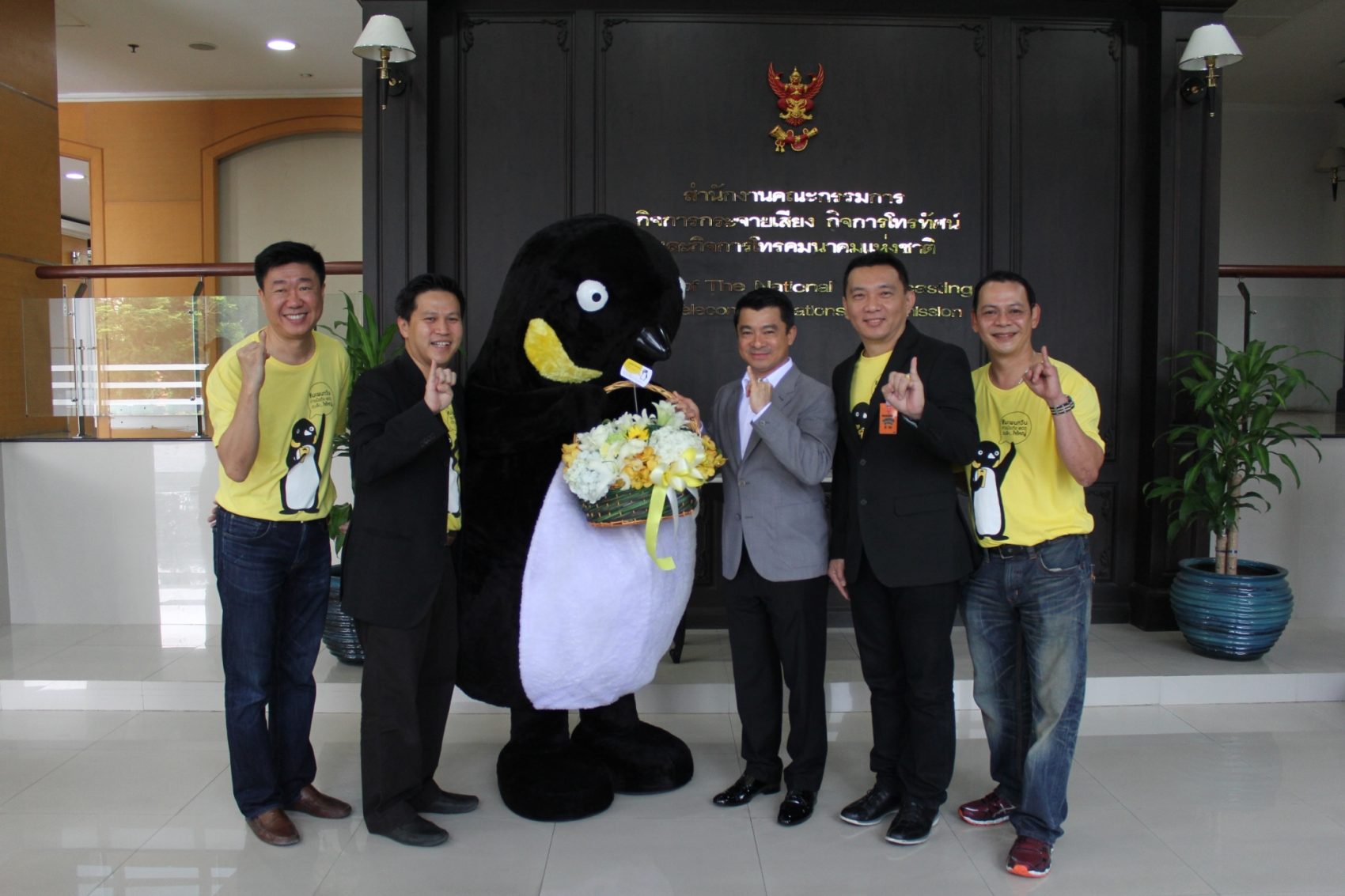 ผู้บริหารเดอะ ไวท์สเปซ  ผู้ให้บริการ “ซิมเพนกวิน”  เยี่ยมคารวะประธานกรรมการกิจการโทรคมนาคม กสทช.