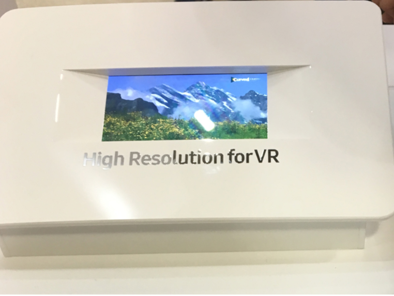 Samsung จัดแสดงหน้าจอ AMOLED 4K พร้อมรองรับผลักดัน VR เต็มรูปแบบ
