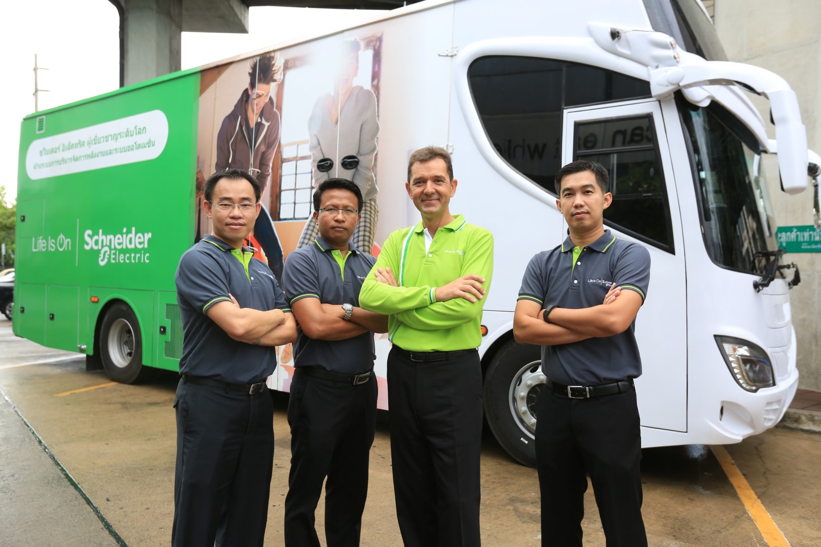 ชไนเดอร์ อิเล็คทริค ทุ่ม 10 ล้าน สร้างห้องจัดแสดงโซลูชั่นพลังงานเคลื่อนที่ พร้อมเดินสายทั่วประเทศ ตั้งเป้าสิ้นปีกว่า 30 จังหวัด