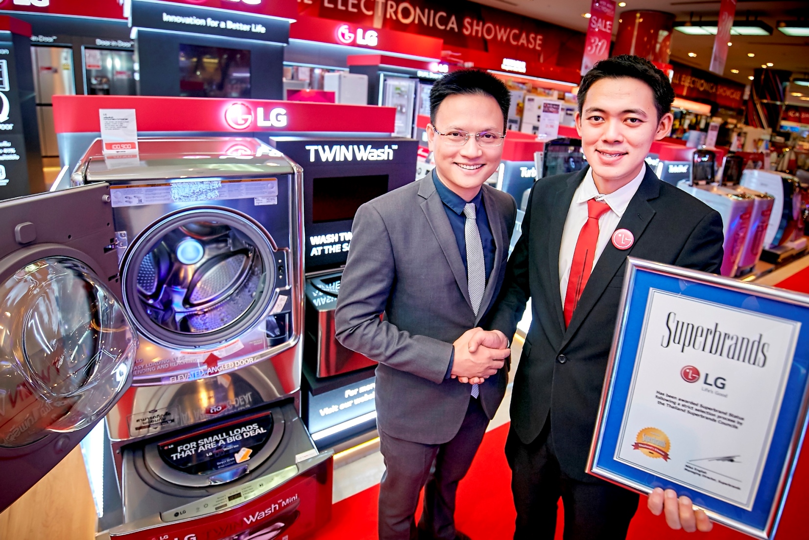 แอลจีครองใจผู้บริโภค คว้ารางวัลสุดยอดแบรนด์แห่งปี!