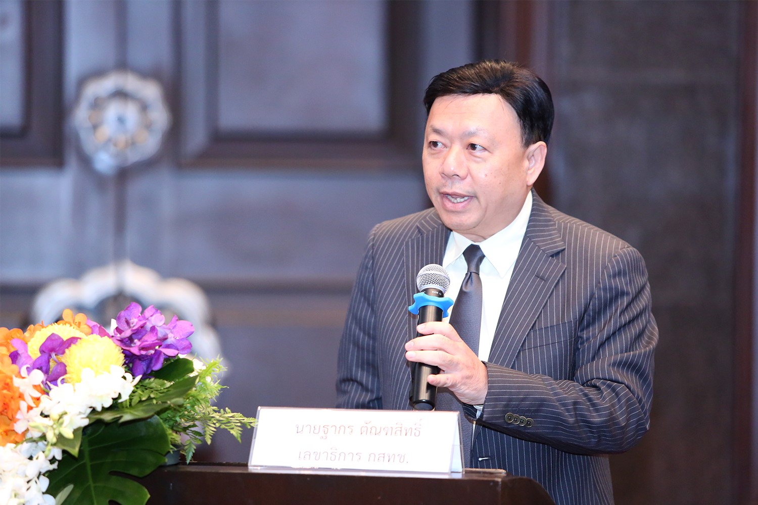 3 ค่าย หวั่นใจ! แนวทางกำกับอัตราค่าบริการฯแบบใหม่ ตัดทางเลือกผู้บริโภค