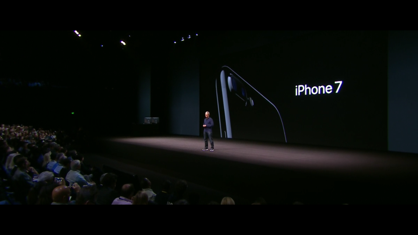 Apple เปิดตัว iPhone 7 / iPhone 7 Plus มีกล้องคู่ 12MP , กันน้ำ และชิป A10 ตามคาด พร้อมขาย 16 ก.ย.นี้