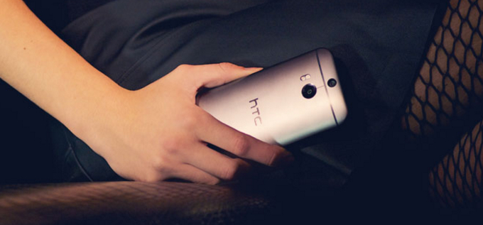 บลัฟเบาๆ HTC แซวทำไมพึ่งตื่นเต้นกับกล้องคู่กัน เมื่อเราทำตลาดมาตั้งแต่สองปีที่แล้ว