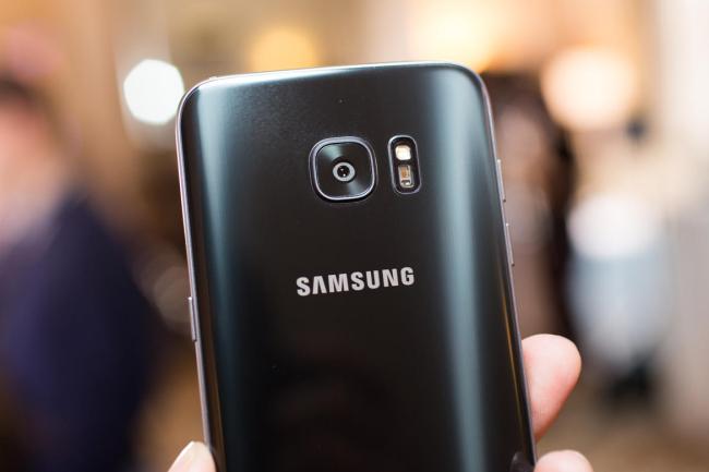 ลือ Samsung วางแผนขยายหน้าจอ Galaxy S8 แต่ไม่เพิ่มขนาดเครื่อง