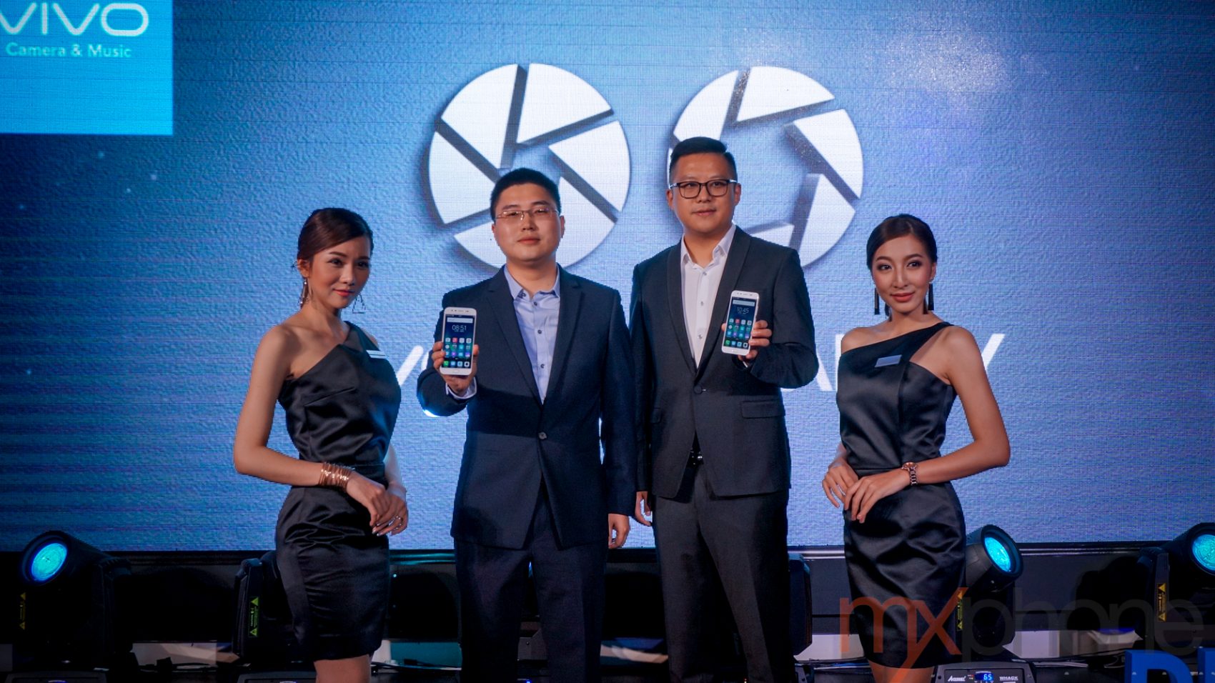 Vivo V5Plus สุดยอดมือถือกล้องหน้าคู่ พร้อมขายในไทยเคาะราคา 13,990 บาท