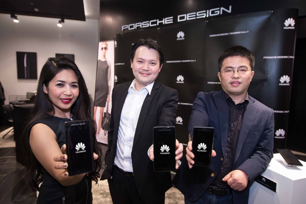 หัวเว่ยเปิดตัว PORSCHE DESIGN Mate 9 รุ่นลิมิเต็ด เอดิชั่น ราคาครึ่งแสน!