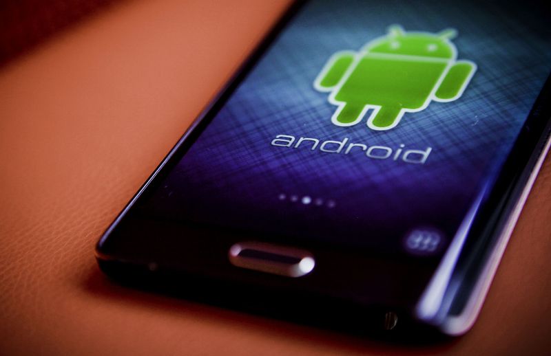 Samsung Galaxy S8 ฉลาดอีกขั้น! เตรียมผสานสแกนลายนิ้วมือ,ม่านตา,ใบหน้า เข้าระบบ Payment