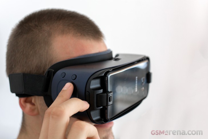 ยกระดับการรับชม Samsung VR ถ่ายทอดสดไฟต์ UFC® 212 และคอนเสิร์ต Live Nation