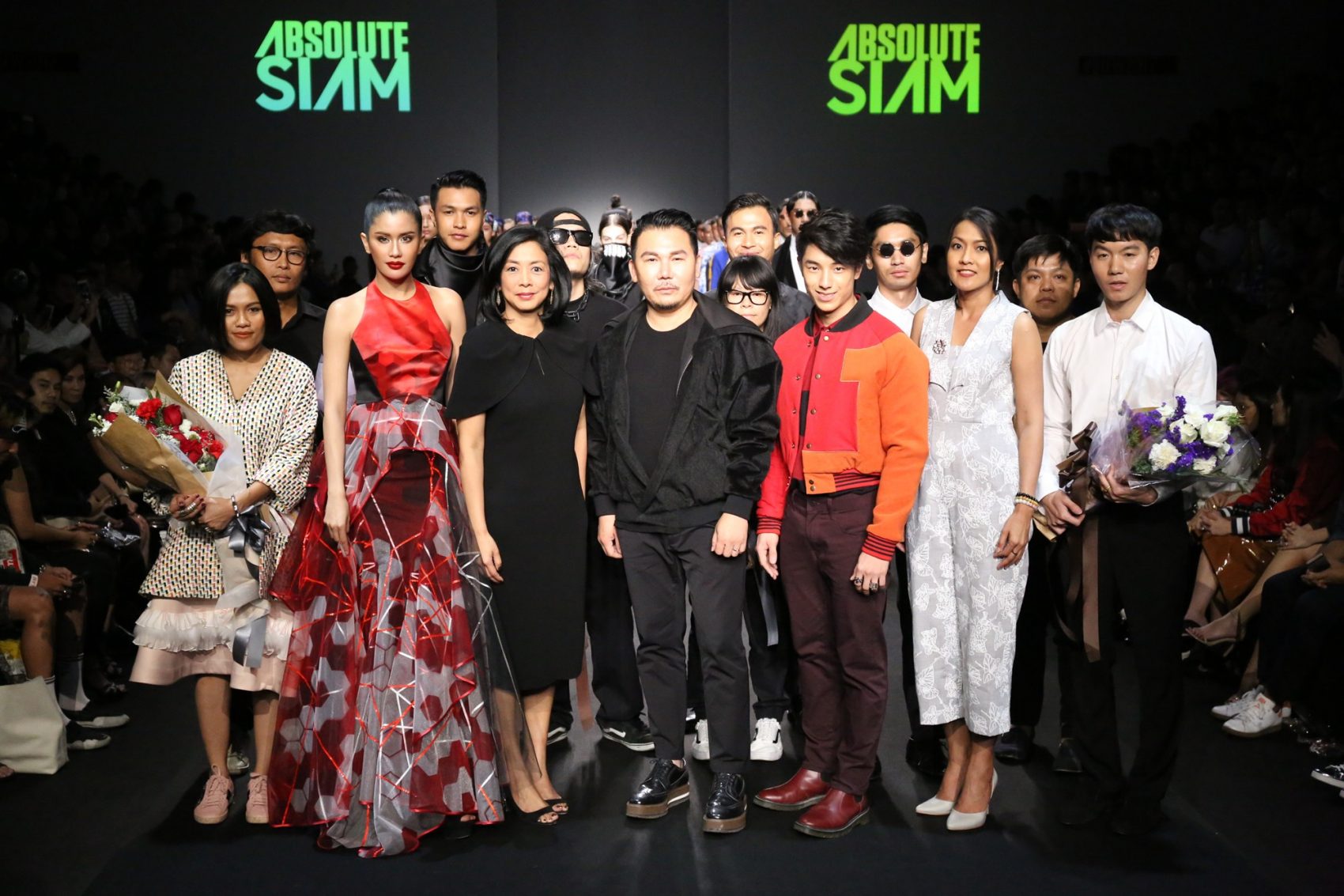 ทรูมูฟ เอช ดึง “ปู – ไปรยา” นำทีมแฟชั่นโชว์ Absolute Siam presented by TrueMove H 4G+