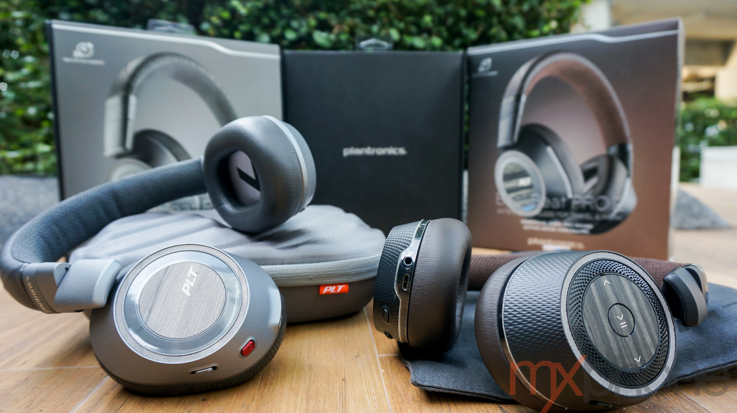 หมัดต่อหมัด! เทียบ Plantronics BACKBEAT Pro 2 กับ BACKBEAT Pro 2 SE หูฟังไร้สายฟังก์ชั่นแจ่ม