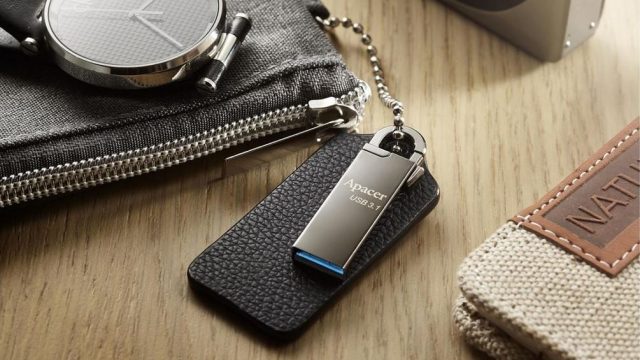 Apacer เปิดตัว AH13A / AH15A แฟลชไดร์ฟ USB ที่สามารถห้อยเป็นพวงกุญแจติดของใช้ส่วนตัวได้อย่างลงตัว